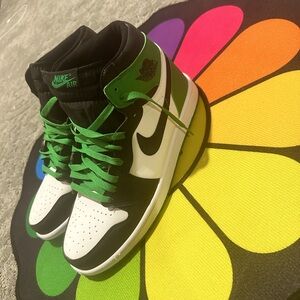 Jordan 1/ Brand New/ size 9 / Green and White